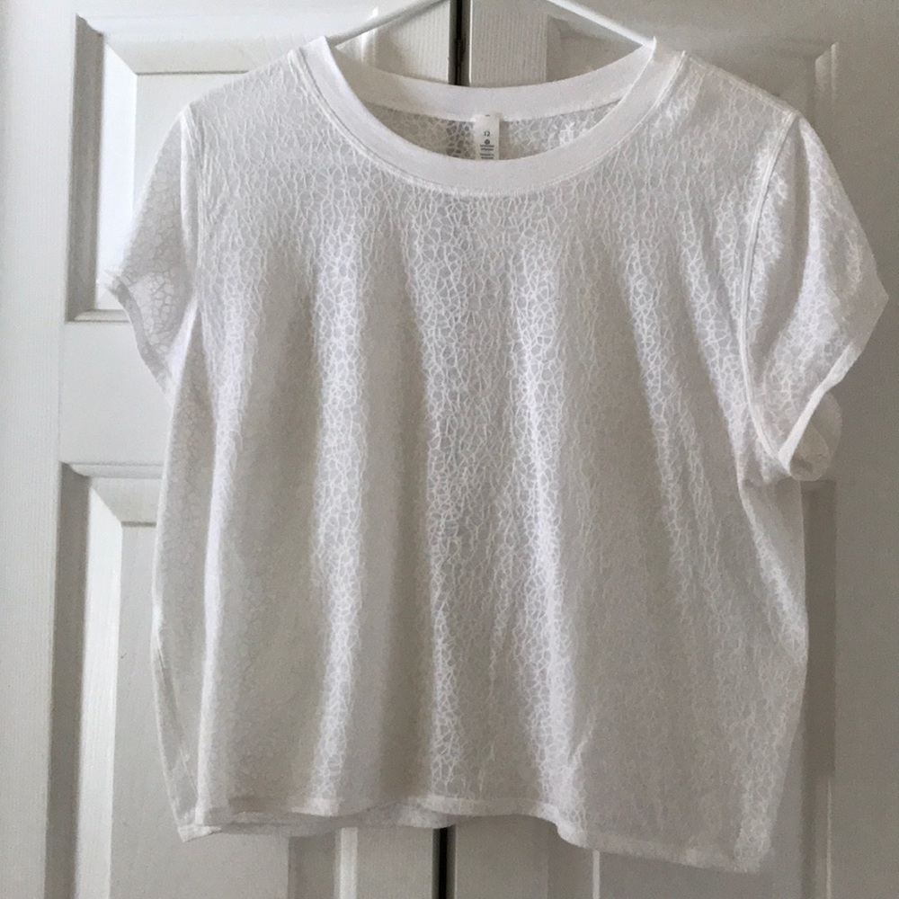 Women’s workout top